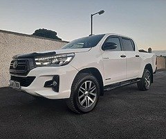 2020 toyota hilux crew cab 2.4 manual