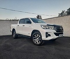 2020 toyota hilux crew cab 2.4 manual