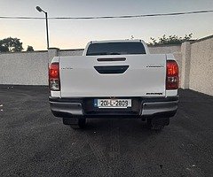 2020 toyota hilux crew cab 2.4 manual - Image 5/10