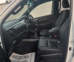 2020 toyota hilux crew cab 2.4 manual - Image 7/10