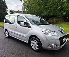 2011 Peugeot Partner