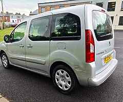 2011 Peugeot Partner