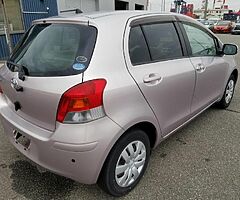 2010Toyota Yaris