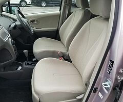 2010Toyota Yaris - Image 4/10
