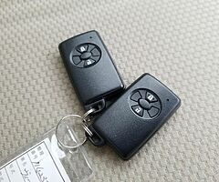 2010Toyota Yaris - Image 8/10