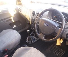 Ford fusion 1.4 for parts pm me wat yous are lookin for - Image 7/8