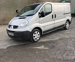 2011 Traffic 2.0 95k good driver build in sat nav