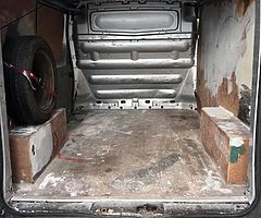 2011 Traffic 2.0 95k good driver build in sat nav - Image 6/10