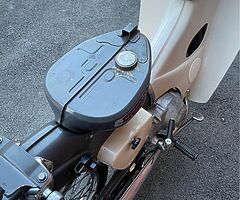 1976 Honda  C90 - Image 9/10