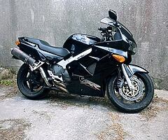 Honda VFR 800 - Price is Euro €