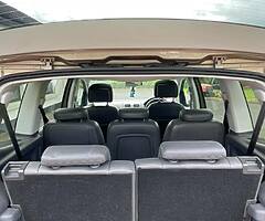 Volkswagen TOURAN - Image 10/10