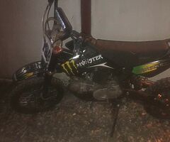 2015 Stomp 120 - Image 3/4