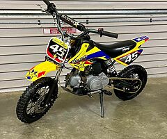 2010 Stomp 110 pitbike  Juicebox semiautomatic