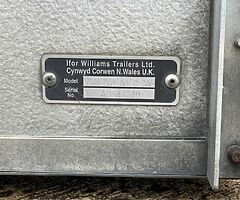 Ifor Williams Hilux canopy