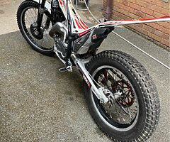 2011 Beta 290 - Image 4/4