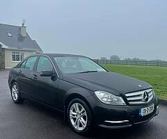 MERCEDES BENZ C220