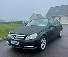MERCEDES BENZ C220