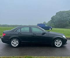 MERCEDES BENZ C220 - Image 3/7