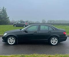 MERCEDES BENZ C220 - Image 4/7