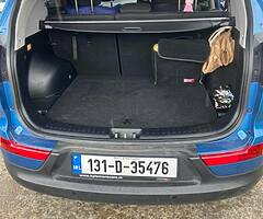 KIA SPORTAGE - Image 8/10