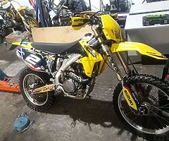 Looking to buy a 2 motorbikes 600cc to 1200cc