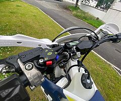 2017 Husqvarna 350 - Image 4/5