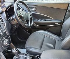 Hyundai Santa Fe Executive Commercial