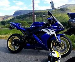 2004 Yamaha YZF-R