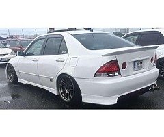 White Lexus Is200 wanted