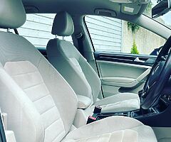 141 Volkswagen Golf 1.6 TDI Highline - Image 5/10