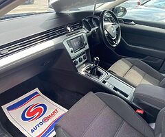 2017 Volkswagen Passat - Image 7/8