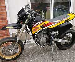 Suzuki dr350