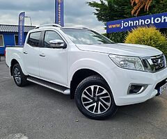 2017 Nissan  Navara