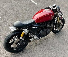 Yamaha XJR 400 Cafe Racer