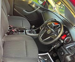 2013 Vauxhall Astra - Image 9/10