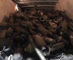 Catalytic converters￼