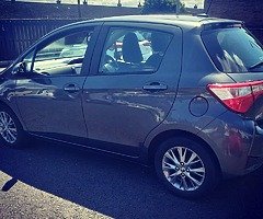 2018 Toyota Yaris - Image 9/10
