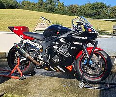 2004 Yamaha R6 - Image 4/4