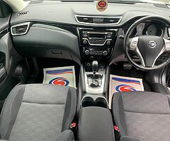 2017 Nissan Qashqai 1.2 AUTO // Low Miles - Image 5/10