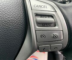 2017 Nissan Qashqai 1.2 AUTO // Low Miles - Image 8/10