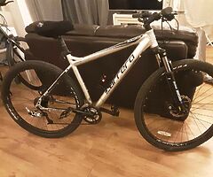 Carrera sulca and trek hybrid - Image 3/3