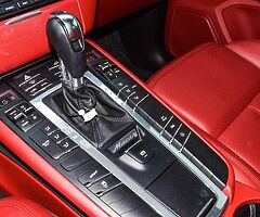 2017 Porsche Macan - Image 7/10