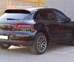 2017 Porsche Macan - Image 9/10