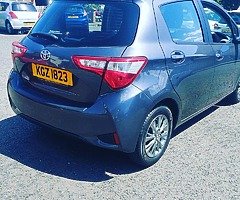 2018 Toyota Yaris - Image 5/10