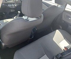 2018 Toyota Yaris - Image 7/10