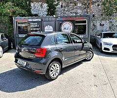 2017 Volkswagen Polo - Image 5/10