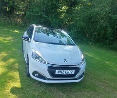 2016 Peugeot 208 - Image 3/10