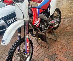 2002 Honda CR - Image 4/4