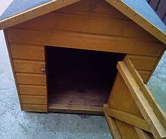 Large dog kennel good condition