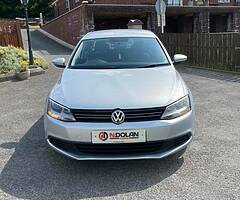 2012 Volkswagen Jetta - Image 3/10